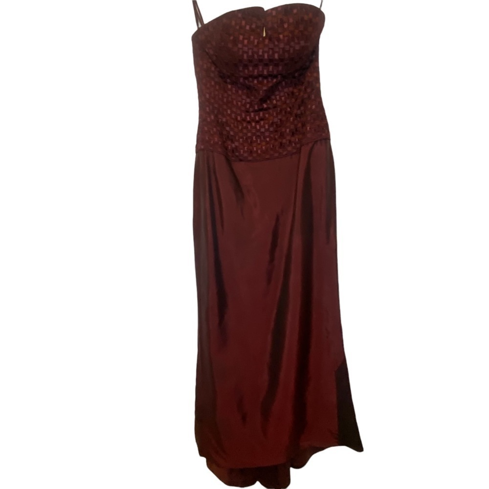 Helen Morley Maroon Iridescent Embroidered Strapless Maxi Gown with Sash Size 6